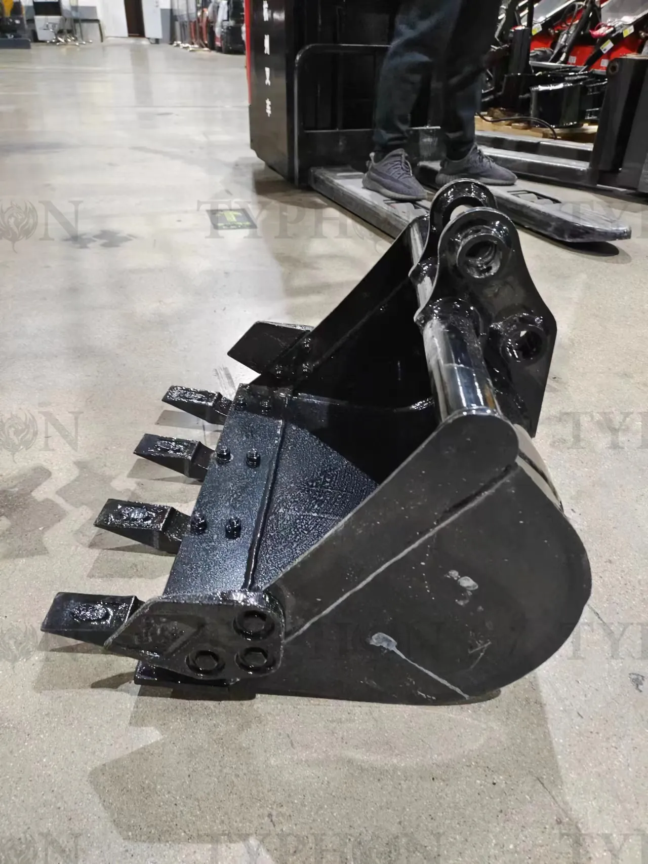 TERROR X2 600mm Teeth Bucket Set - Image 4
