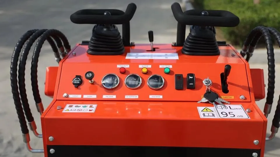 Mini Skid Steer 22.1HP Gas Loader - Image 5