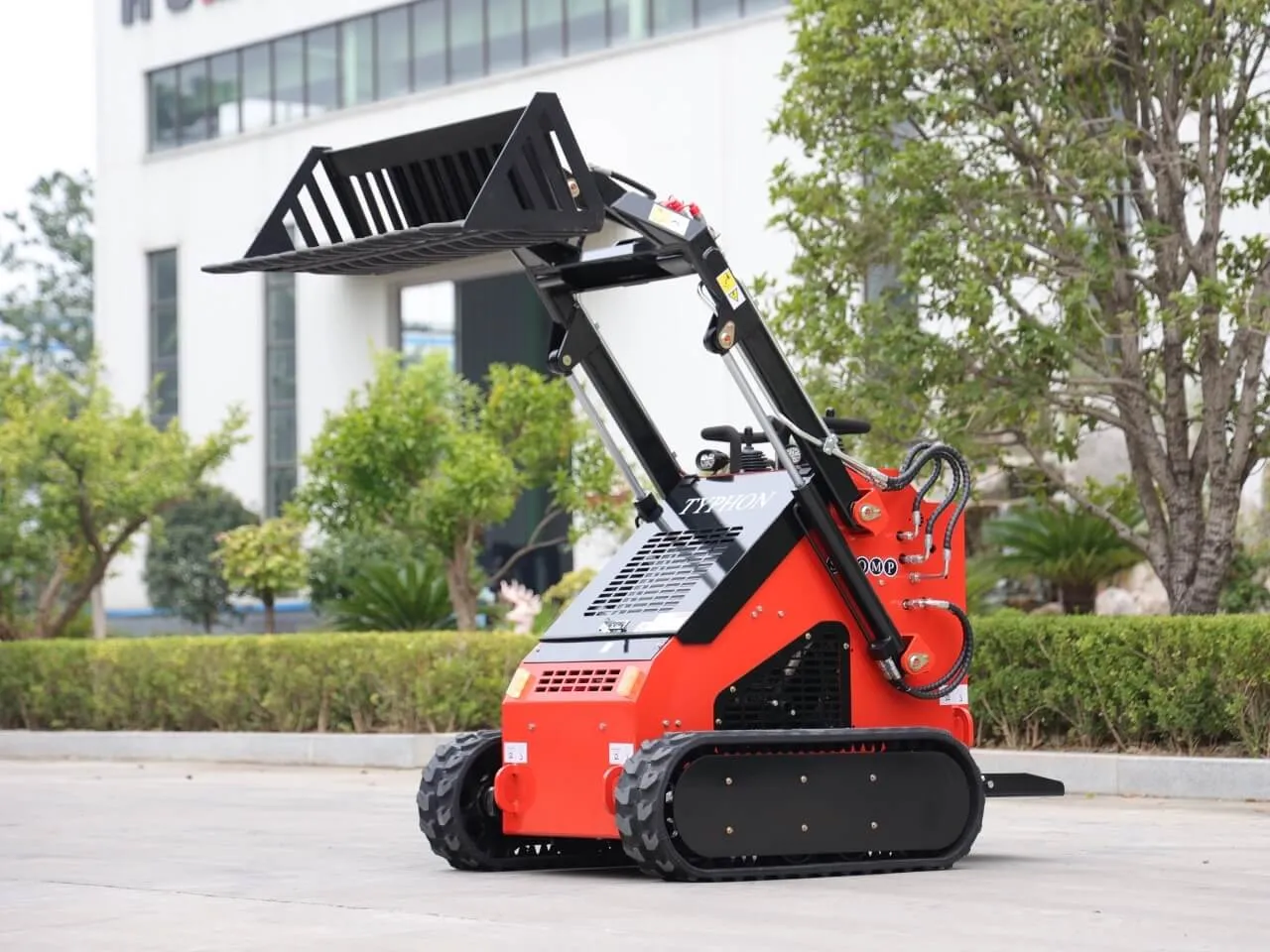 Skid Steer Rock Bucket Attachment - Image 7