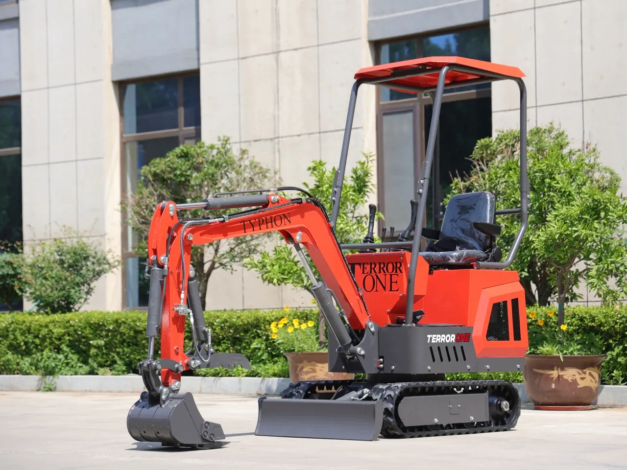 TYPHON TERROR ONE STORM 1 Ton Cab