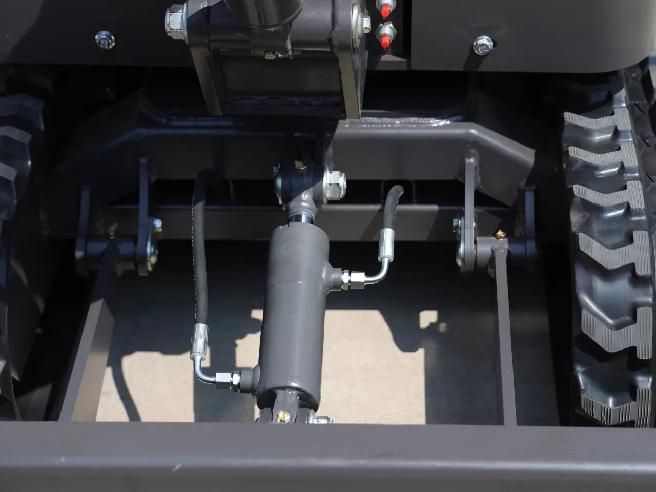 TYPHON TERROR ONE STORM 1 Ton Cab - Image 8